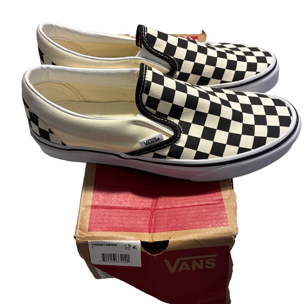 NIB Vans Classic Slip On Checkerboard Black White M Size 7 Wmn 8.5 VN000EYEBWW - Picture 7 of 9